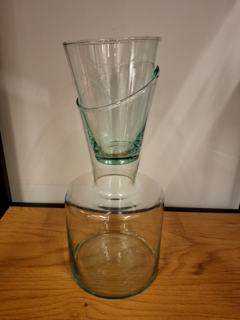 Karaffel med glas